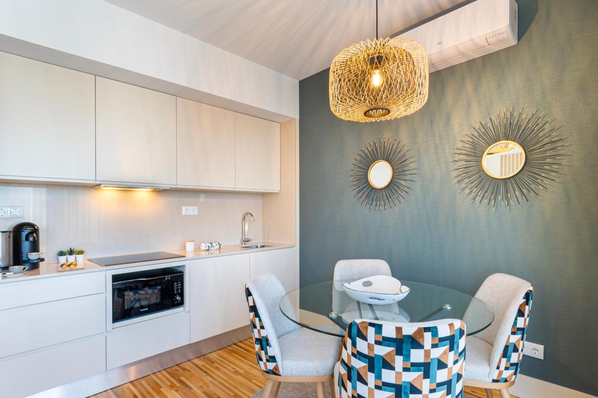 Stylish Poveiros Flat W Balcony By Lovelystay Apartment *